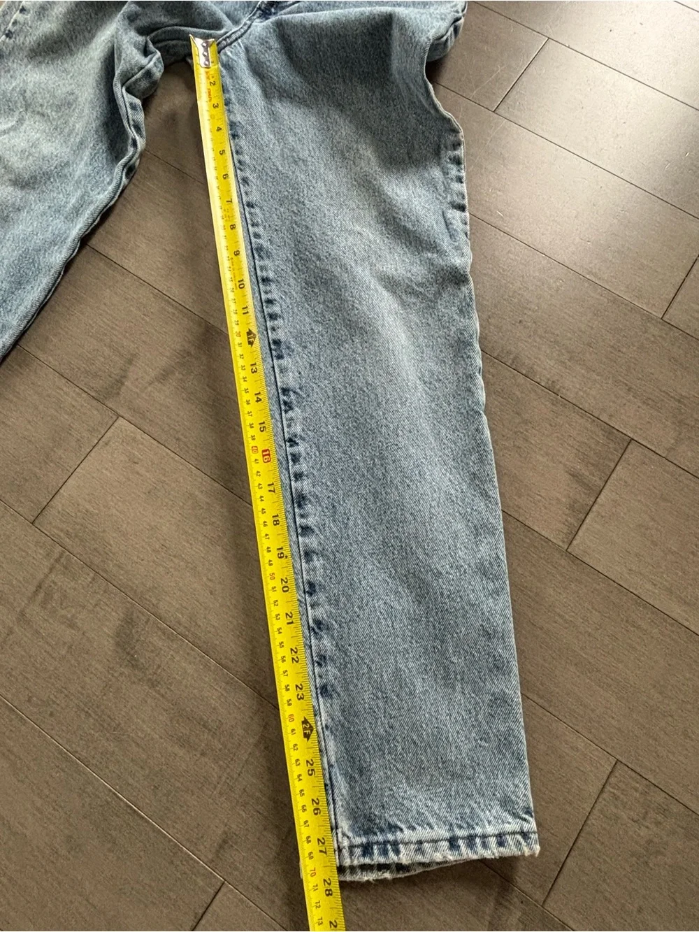 Vintage Tommy Hilfiger High-Rise Light Blue Denim Jeans - Picture 15 of 15
